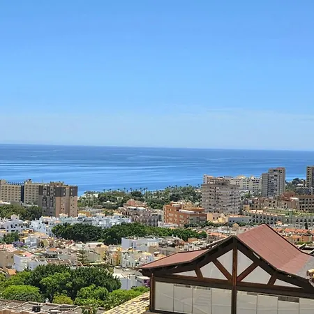 Sky House Apartment *